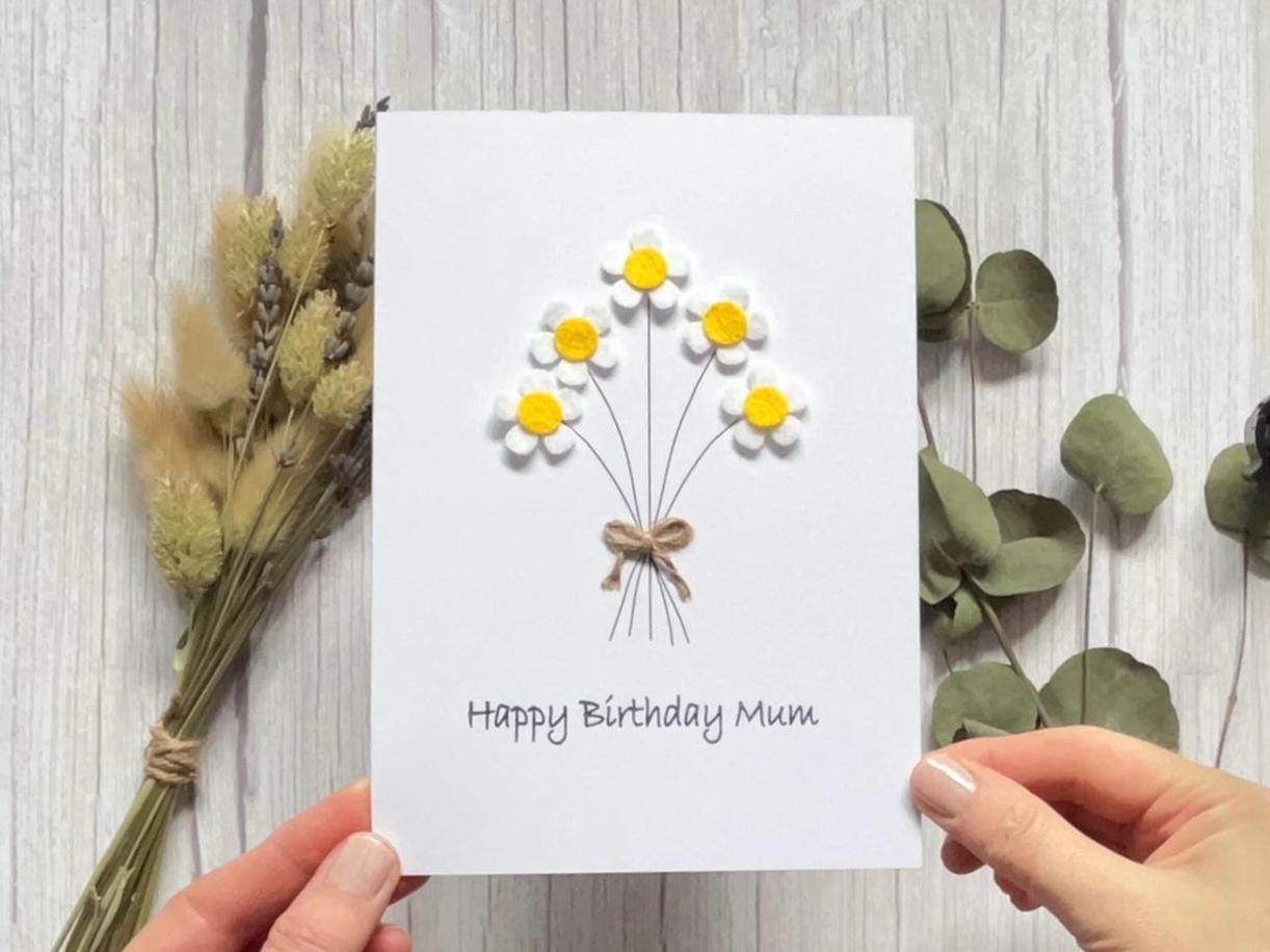 Mum Birthday Card with Daisy Flowers